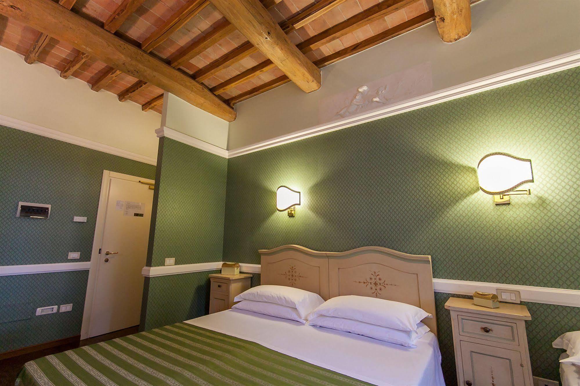 Relais Parco Dei Cavalieri Assisi Hotel Petrignano Eksteriør billede